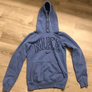 Women’s Nike blue sweatshirt w/ navy detailing